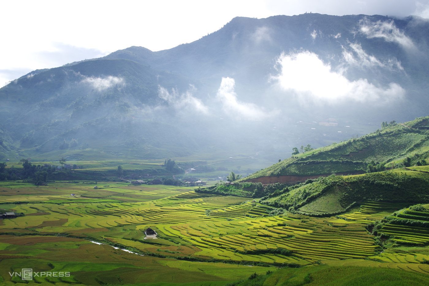 Thung lũng Lìm Mông với ruộng bậc thang